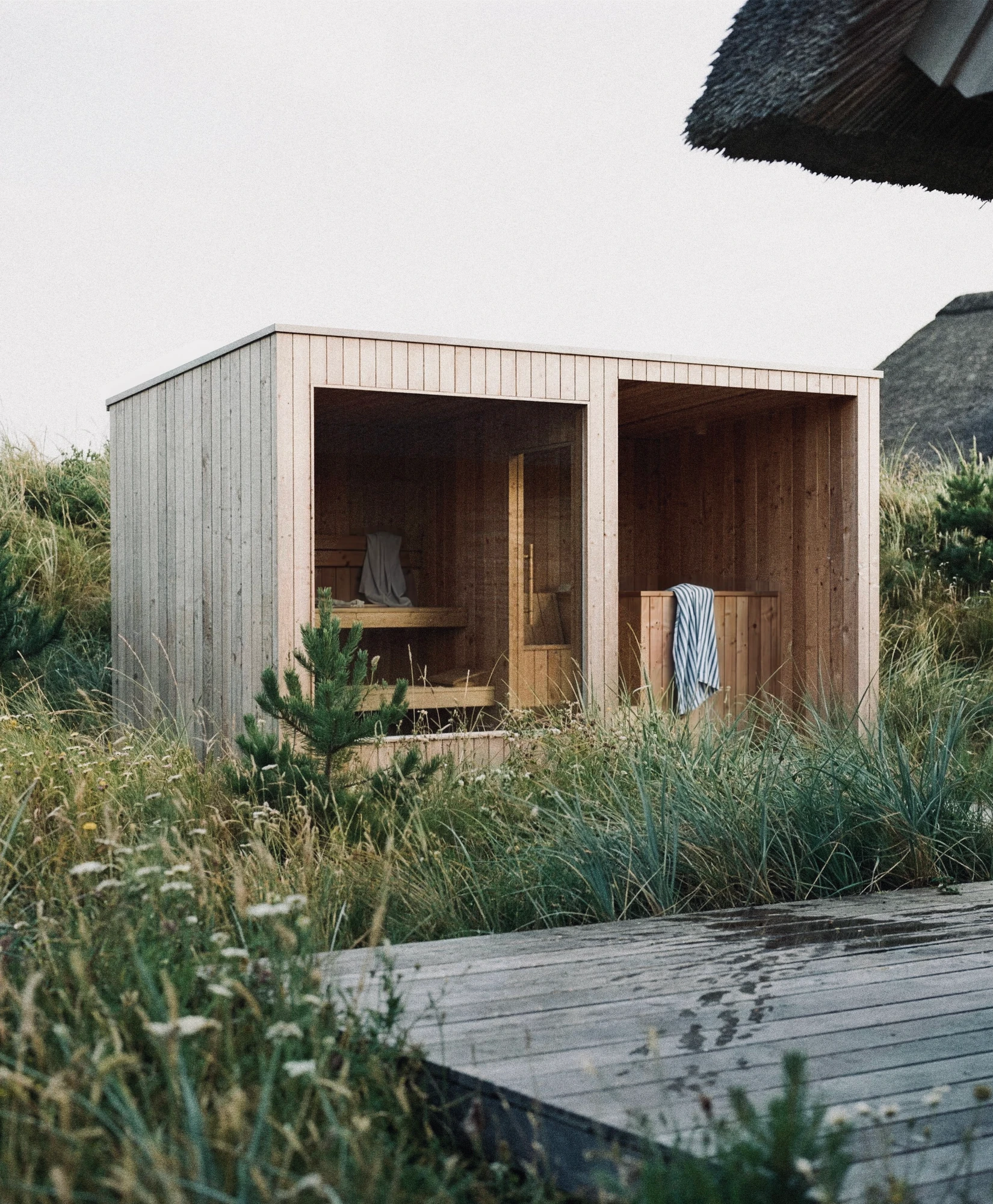 AVANTO sauna seen from the boardwalk, open front